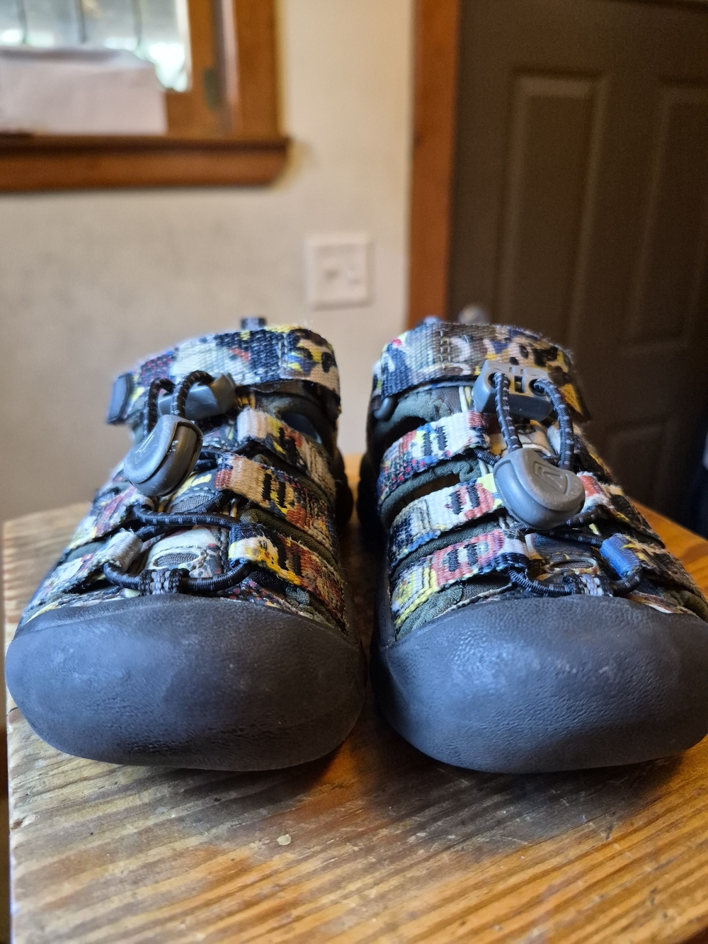Keen Newport H2 Neighbors Boys Sandals Size 8 - Picture 2 of 6